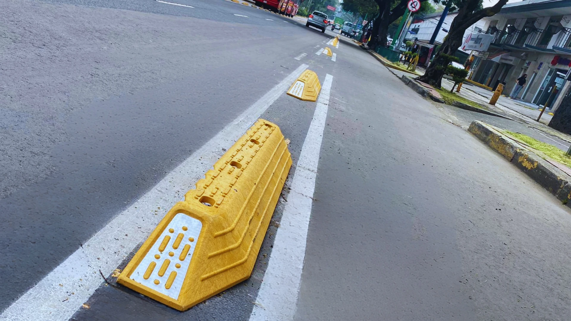 Relieve Antiderrapante con Reflejante